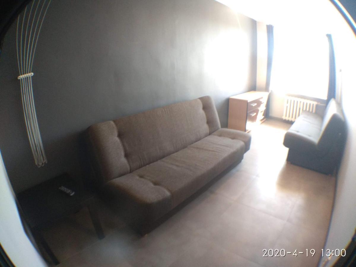 2120 Przyjazni 4 - Tanie Pokoje - Samodzielne Zameldowanie - Self Check In Poznań Esterno foto